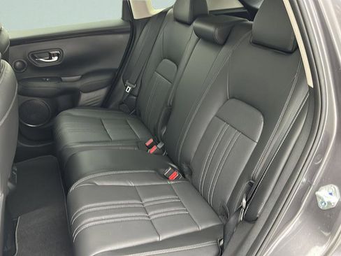 Used 2025 Honda HR-V EX-L image 11