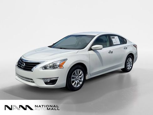 Used 2014 Nissan Altima 2.5 S FWD image 1