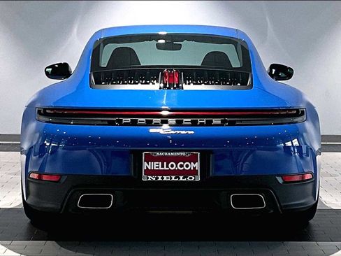Used 2025 Porsche 911 Carrera S RWD image 9