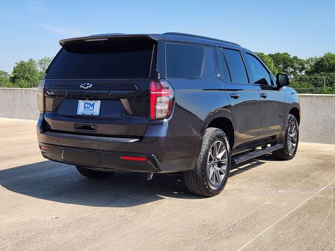 Used 2023 Chevrolet Tahoe Z71 w/ Luxury Package AWD/4WD image 6