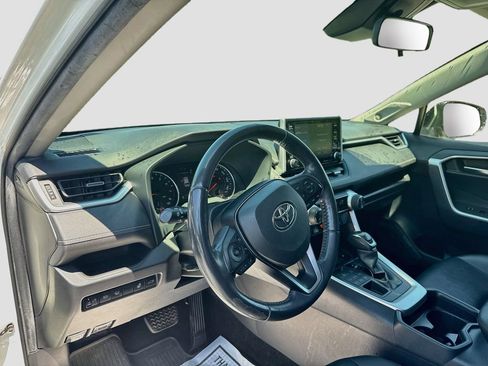 Used 2019 Toyota RAV4 XLE Premium w/ Cold Weather Package AWD/4WD image 9
