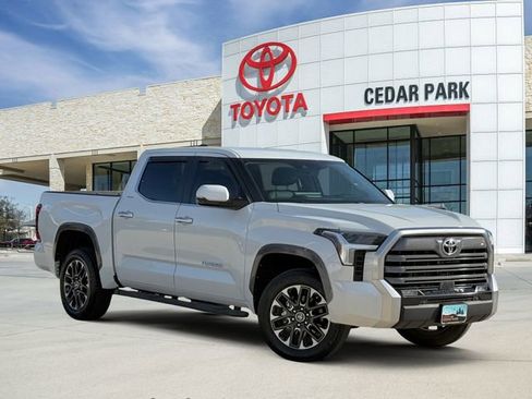 Used 2024 Toyota Tundra Limited w/ Power Package AWD/4WD image 1