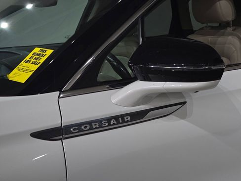 Used 2022 Lincoln Corsair Reserve w/ Equipment Group 201A image 14