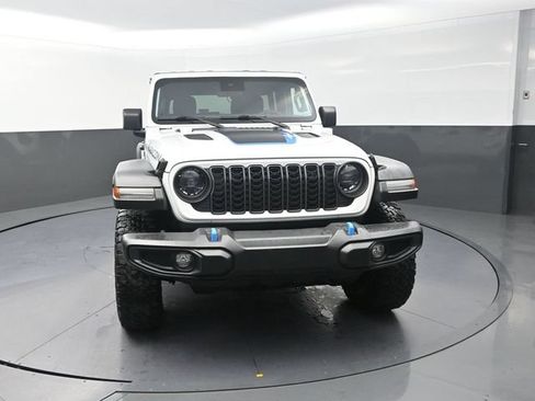 Used 2024 Jeep Wrangler Unlimited Rubicon 4xe AWD/4WD image 4