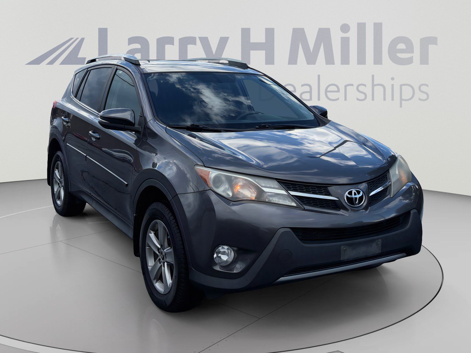 Used 2015 Toyota RAV4 XLE AWD/4WD image 7