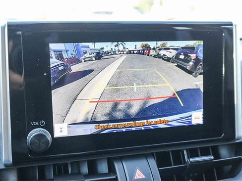 Used 2023 Toyota RAV4 XLE image 27