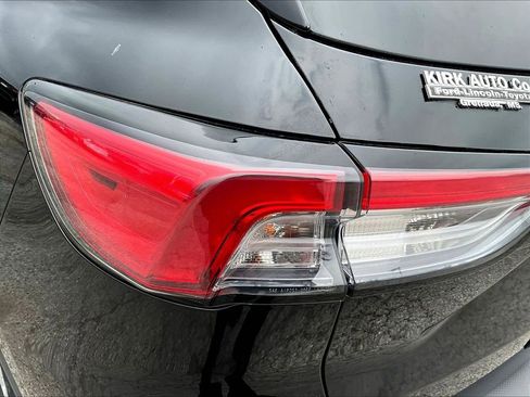 Used 2022 Ford Escape SE AWD/4WD image 22
