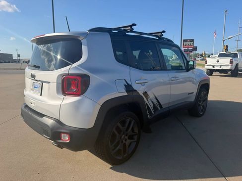 Used 2020 Jeep Renegade Altitude AWD/4WD image 18