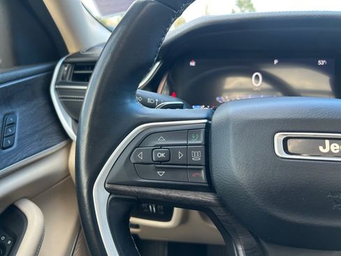 Used 2021 Jeep Grand Cherokee L Limited image 17