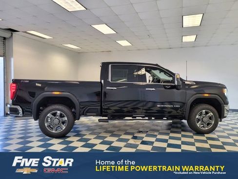 New 2025 GMC Sierra 2500 SLT AWD/4WD image 13