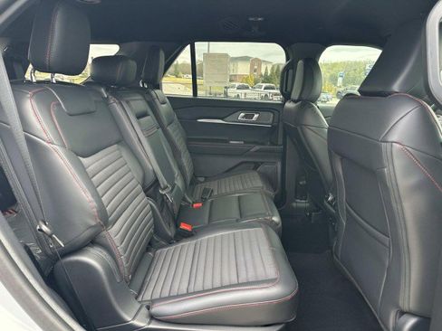 New 2026 Ford Explorer ST-Line image 15