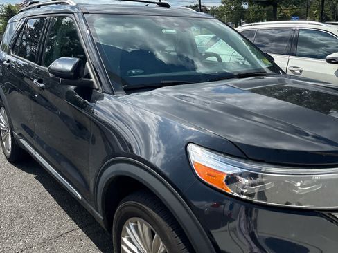 Used 2021 Ford Explorer Limited w/ Hybrid Equipment Group 310A AWD/4WD image 5