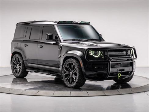 New 2025 Land Rover Defender 110 X-Dynamic SE AWD/4WD image 7
