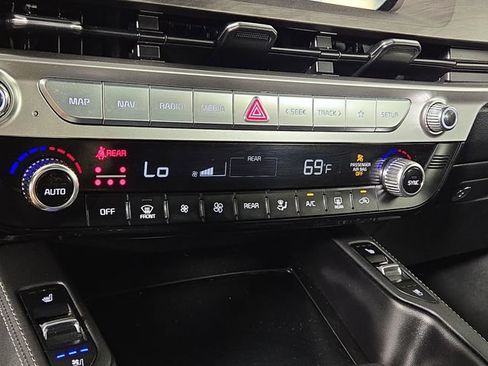 Certified 2024 Kia Telluride EX X-Line AWD/4WD image 19