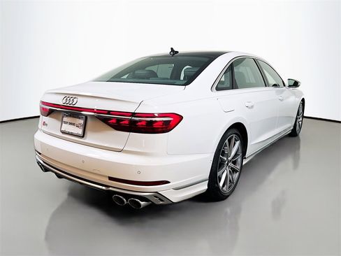 New 2025 Audi S8 4.0T image 7