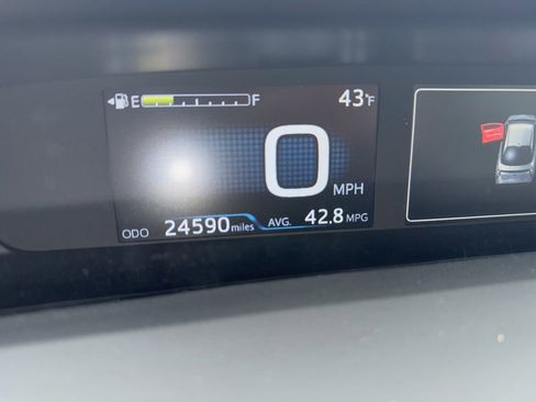 Used 2018 Toyota Prius Two w/ Prius Two Safety Plus Package image 5