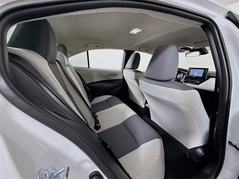 Certified 2025 Toyota Corolla LE image 29