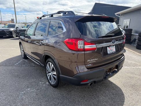 Used 2019 Subaru Ascent Touring AWD/4WD image 3