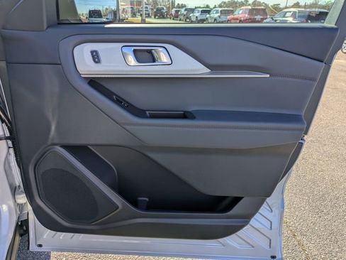 New 2026 Ford Explorer Active w/ Active Comfort Package image 36