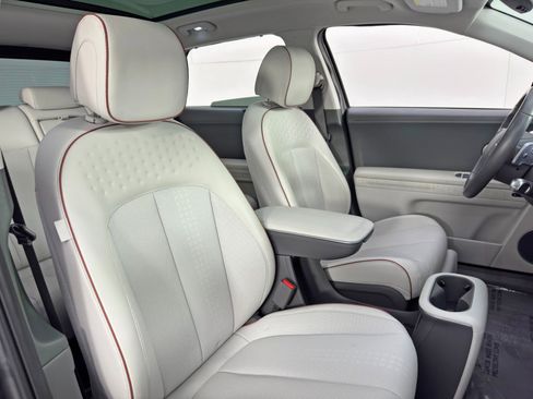 Used 2023 Hyundai Ioniq 5 Limited image 37