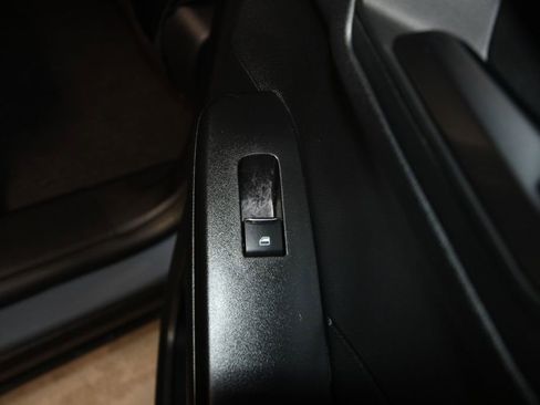 Used 2025 Ford Escape SE image 26