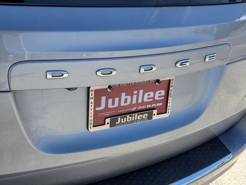 Used 2019 Dodge Grand Caravan SE w/ UConnect Hands-Free Group image 24