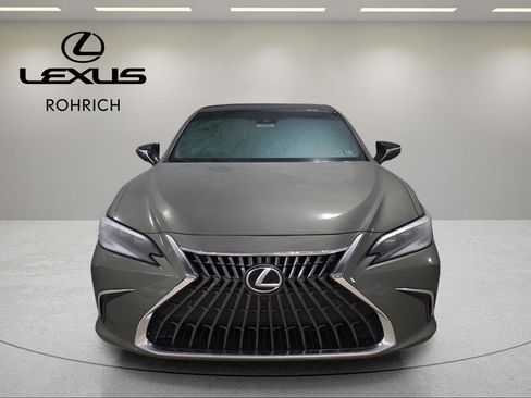 New 2025 Lexus ES 350 Ultra Luxury image 2