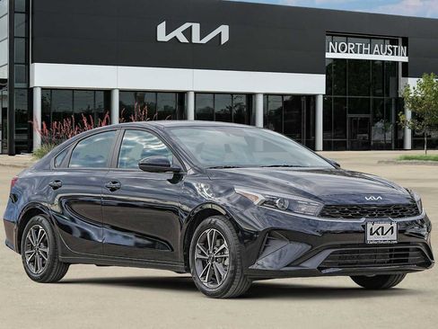 Used 2024 Kia Forte LXS image 8