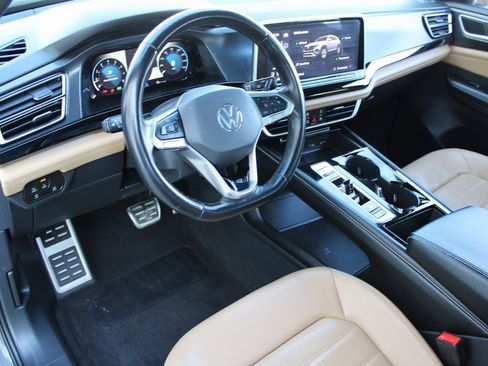 Certified 2024 Volkswagen Atlas Cross Sport SEL R-Line image 10