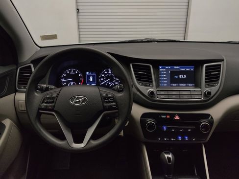 Used 2018 Hyundai Tucson SEL FWD image 22