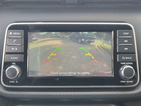 Used 2022 Nissan Kicks S FWD image 17