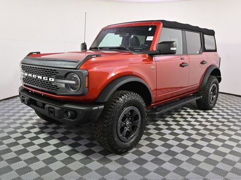 Used 2022 Ford Bronco Badlands AWD/4WD image 2