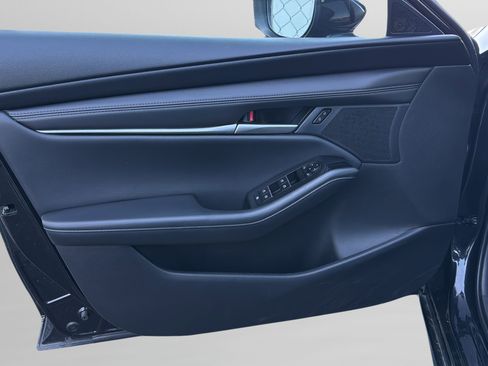 Used 2024 MAZDA MAZDA3 s image 20