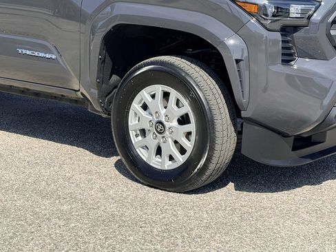 Certified 2026 Toyota Tacoma SR5 AWD/4WD image 25