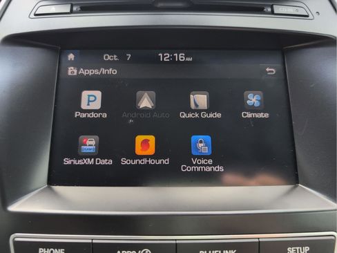 Used 2017 Hyundai Santa Fe SE image 21