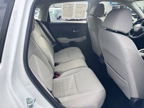 Certified 2023 Honda HR-V LX image 18