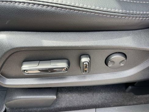 Used 2025 Honda Pilot Touring image 31