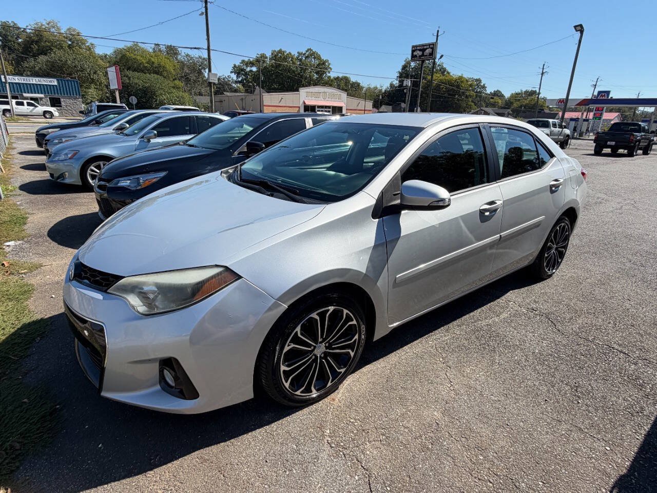 Used 2015 Toyota Corolla S FWD image 1