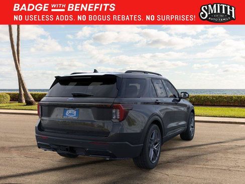 New 2026 Ford Explorer ST-Line w/ ST-Line Street Pack RWD image 9