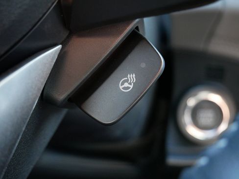 Certified 2025 Subaru Outback Limited image 30