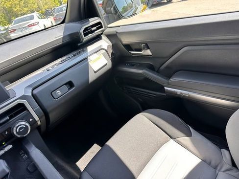 New 2026 Toyota Tacoma TRD Off-Road AWD/4WD image 16