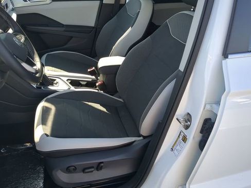 New 2026 Volkswagen Taos SE image 19