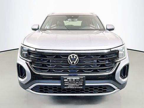 New 2026 Volkswagen Atlas Cross Sport SE AWD/4WD image 2