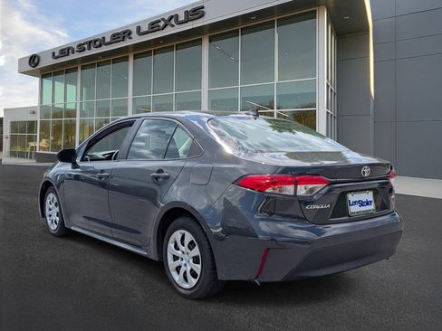 Used 2023 Toyota Corolla LE FWD image 5
