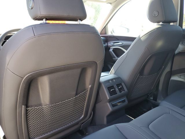 Used 2025 Audi Q5 Premium w/ Convenience Package AWD/4WD image 30