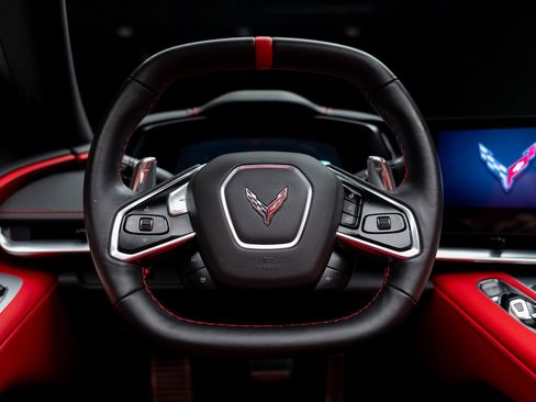 Used 2023 Chevrolet Corvette Stingray Preferred Conv w/ Z51 Performance Package RWD image 48