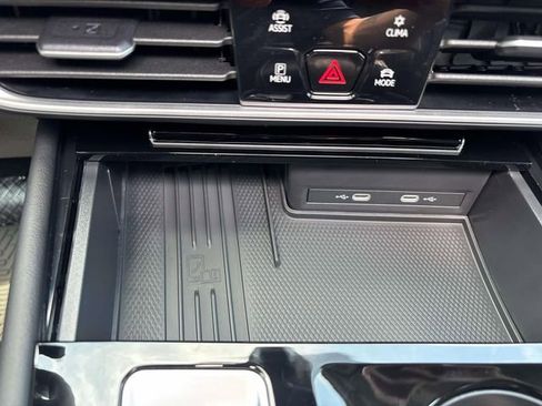 New 2026 Volkswagen Atlas SE FWD image 19