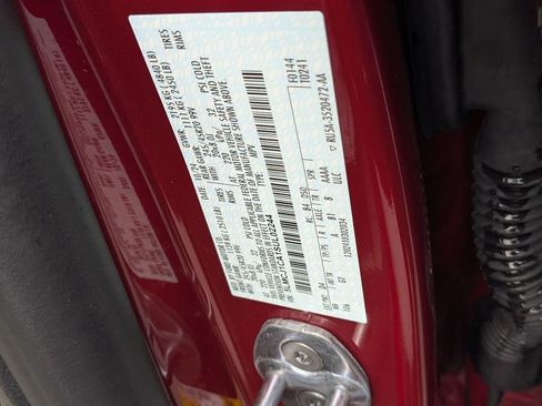 Used 2025 Lincoln Corsair Premiere w/ Equipment Group 101A image 29