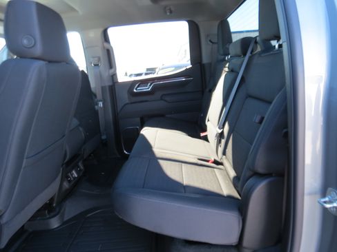 Used 2025 GMC Sierra 1500 Elevation w/ LPO, Elevation Black Package image 15