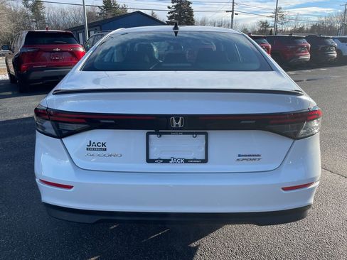 Used 2023 Honda Accord Sport image 6